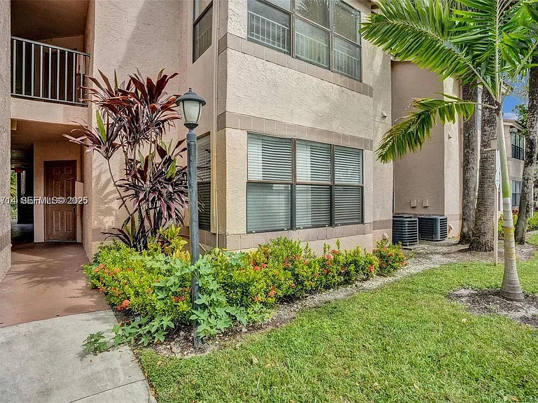 2946 S University Dr #7108 — Photo 2