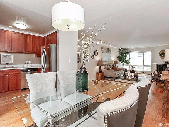 3rd image of 1545 Broadway APT 207