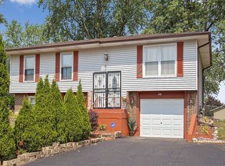 400 Falcon Ridge Way, Bolingbrook, IL 60440