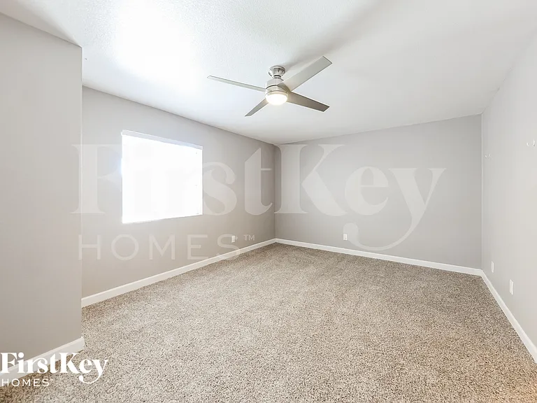 4855 W North Ln — Photo 9