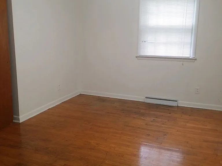 108 Stratford Ct — Photo 12