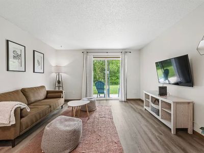 2639 Westwinds Dr APT 5, Iowa City, IA, 52246