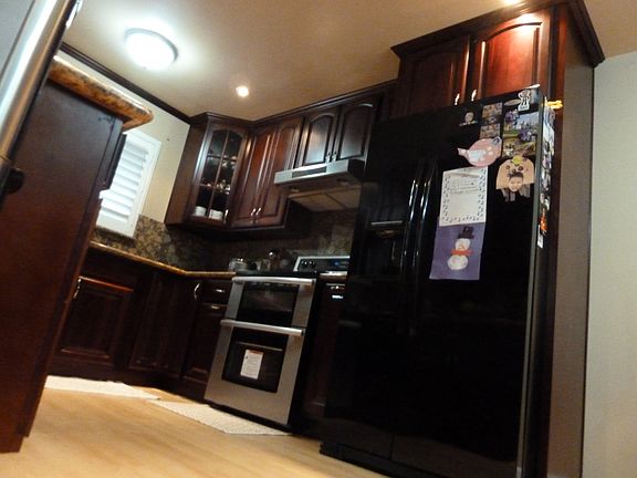 2nd image of 1617 Sundown Ln
