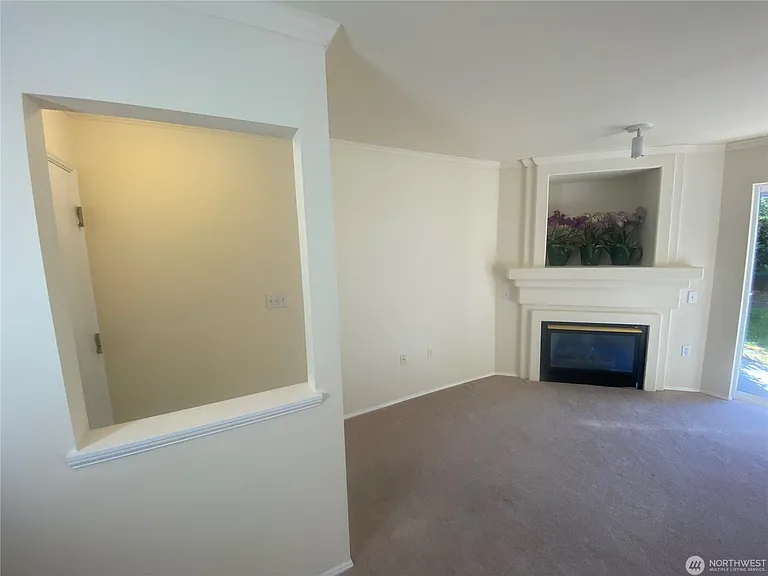 25235 SE Klahanie Blvd #J102 — Photo 8