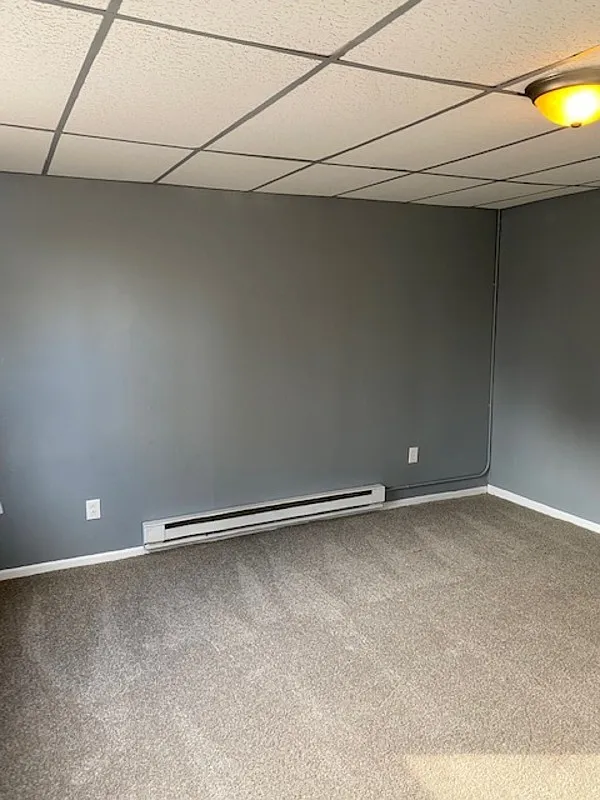 3 bed, 1.5 bath, 1200 sqft, $950 — Photo 3