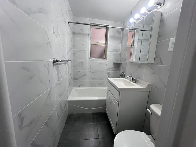238 E 74th St #1 — Photo 5