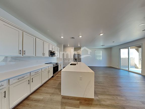 3rd image of 9513 E Harkes Dr
