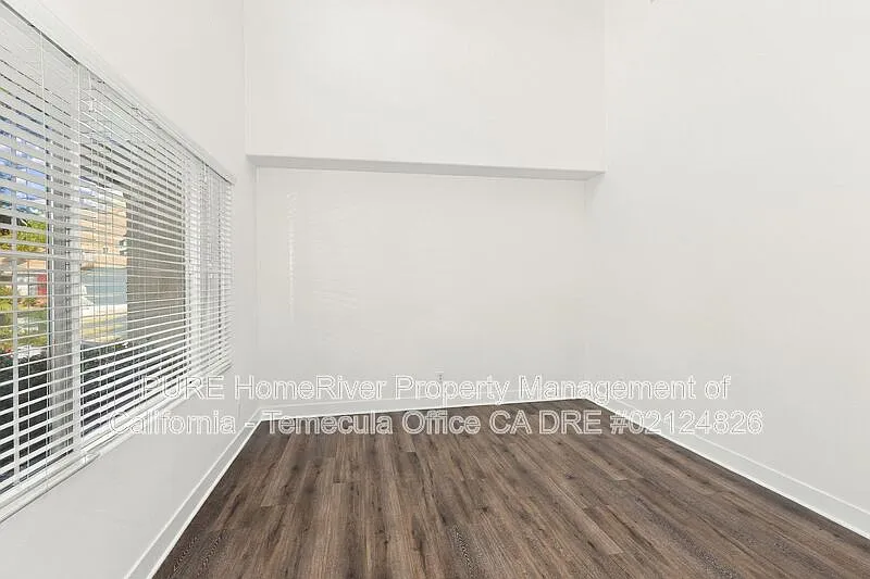 4 bed, 4.5 bath, 3235 sqft, $4,195 — Photo 4