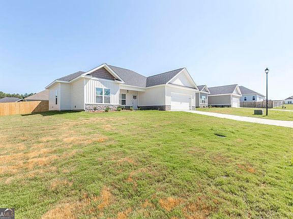 3rd image of 105 Amargosa Pl