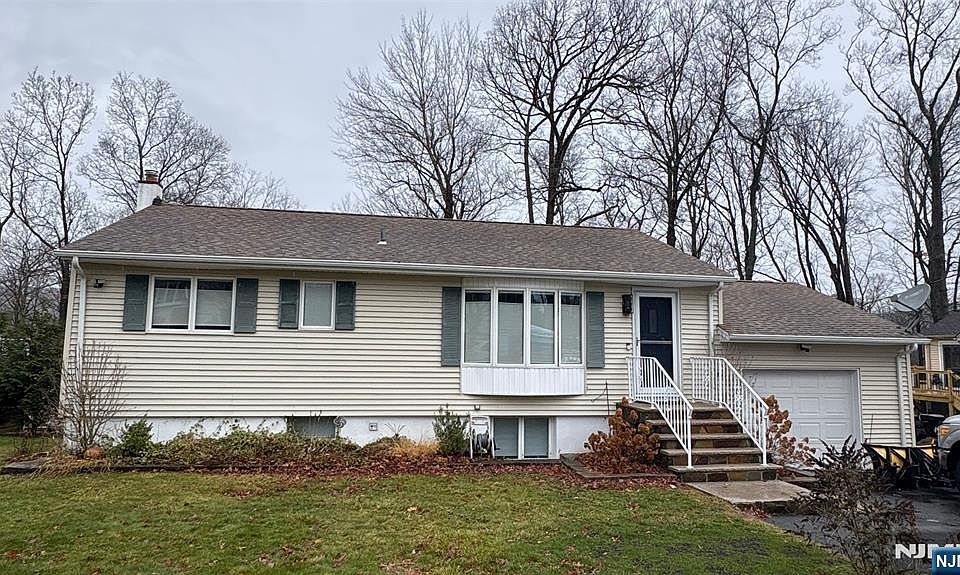 1st image of 9 McKinley Pl