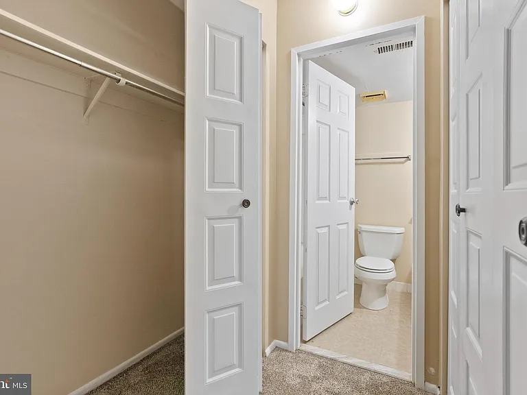 211 James Ct — Photo 13