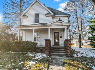 1715 Kemble Ave, South Bend, IN 46613