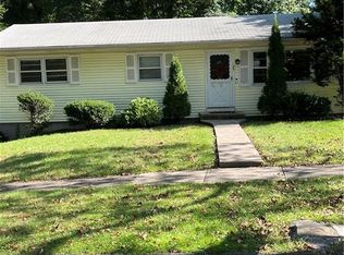 25 Luanne Rd, Stratford, CT 06614