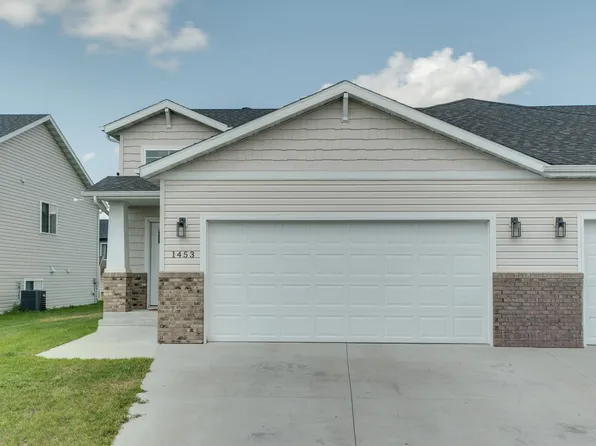 1453 69th Ave S, Fargo, ND 58104