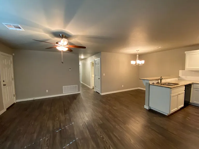 1503 Macalpine St — Photo 19