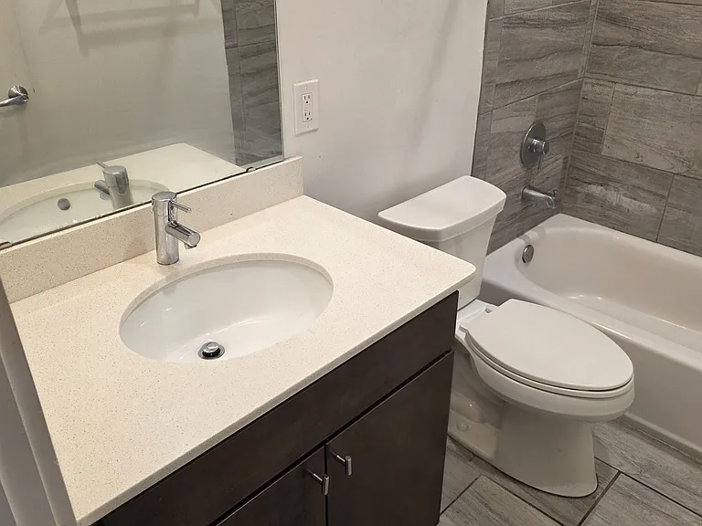 101 W Elder St #201 — Photo 13