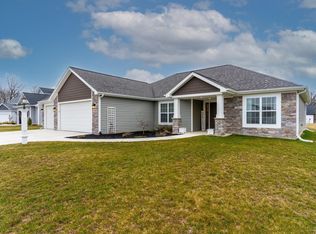 9469 Banbury Trl, Fort Wayne, IN 46818