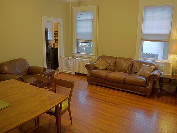 4th image of 309 Dundee Ave #2