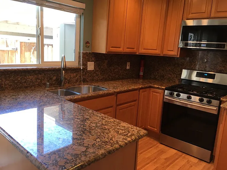 4501 Guiso Cmn — Photo 14