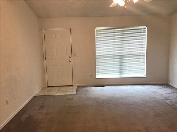 3rd image of 663 Carol Ann Dr