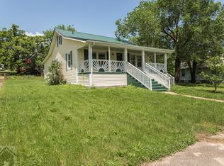 201 Miller St, Richland, MO 65556