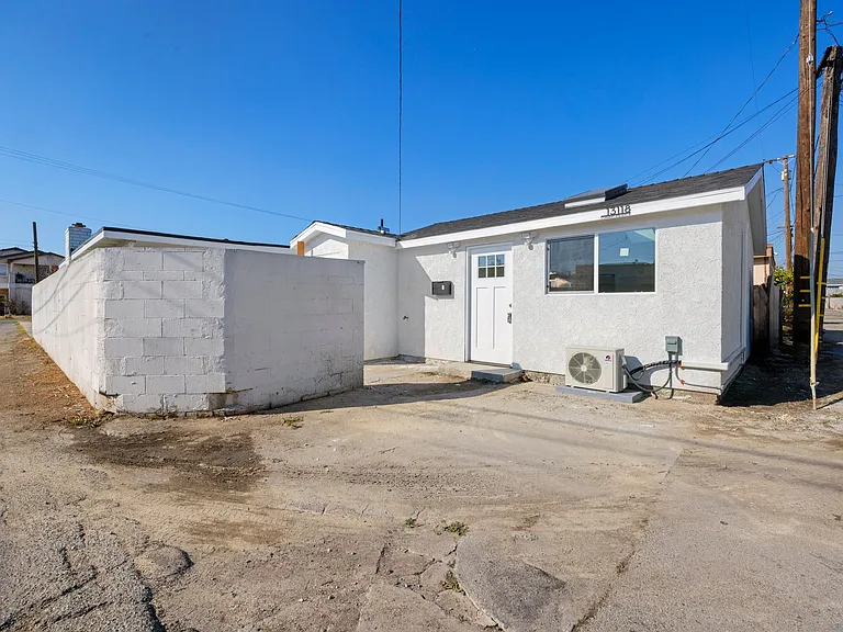 13118 Cordary Ave #B — Photo 12