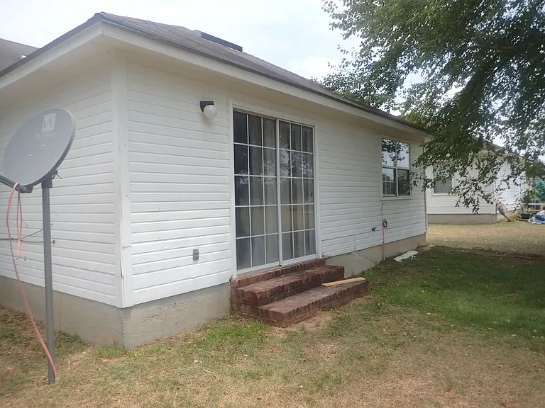 3905 Heatherwoods Dr — Photo 21