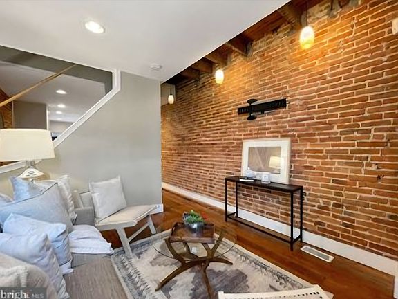 5th image of 1613 S Hanover St