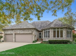 1569 Old Barn Cir, Libertyville, IL 60048