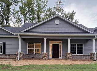 5770 Meadow Dr, Oakwood, GA 30566
