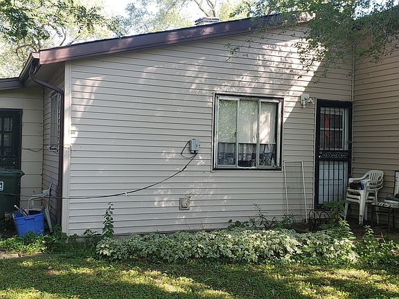 2nd image of 15430 Dorchester Ave