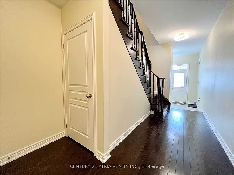 12 Constable St — Photo 9