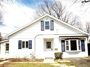 578 Eaton Rd, Rochester, NY 14617