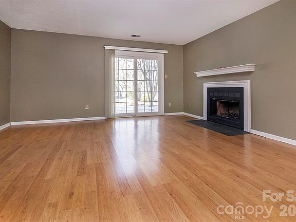 3rd image of 6116 Heath Ridge Ct #H