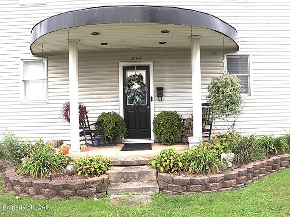 5th image of 249 Summerhill Ave