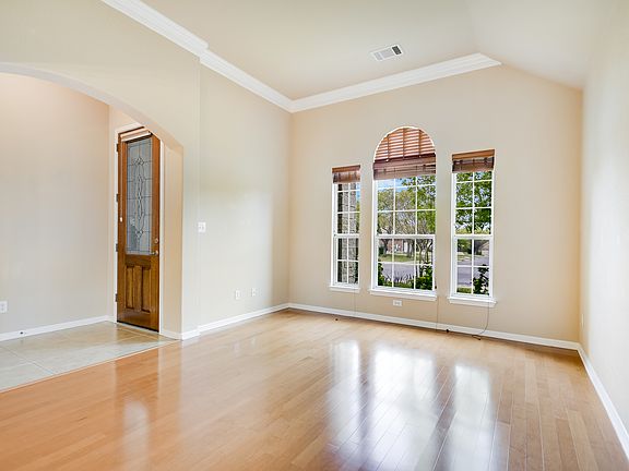 3rd image of 9937 Morgan Creek Dr