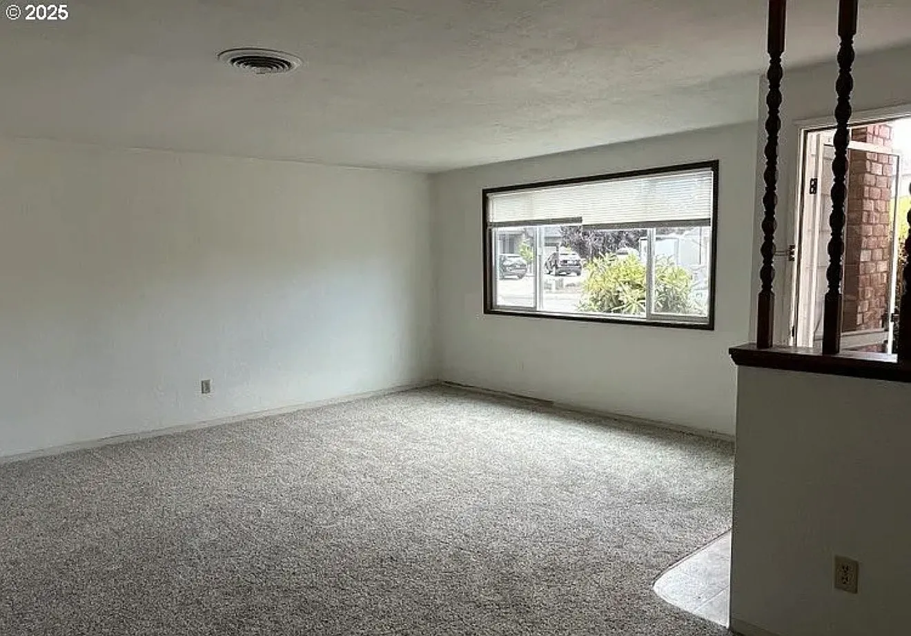 2 bed, 1.5 bath, $875 — Photo 3