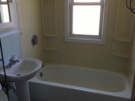 2nd image of 20731 Morris Ave