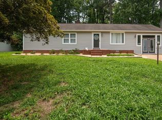 20 Crystal Ln, Montross, VA 22520