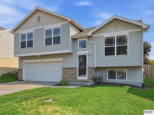 15421 Willit St, Bennington, NE 68007
