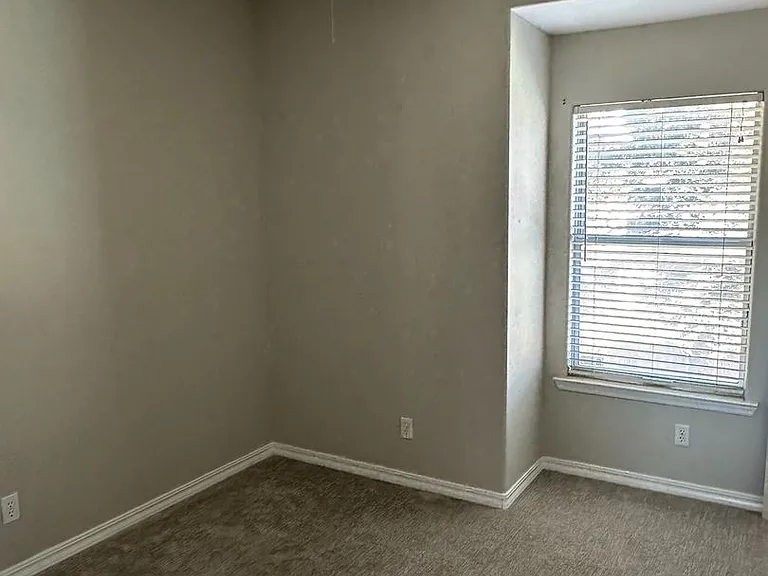511 Lone Oak Ct — Photo 23