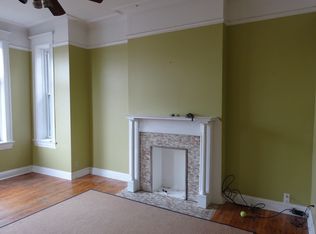 921 W Newport Ave #3, Chicago, IL 60657