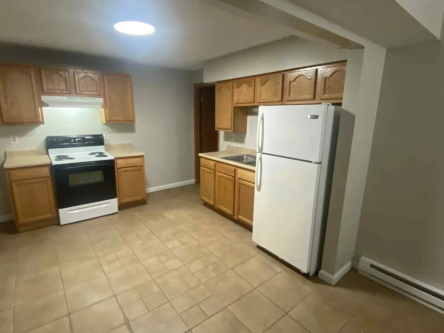 29 McCulloh St — Photo 2