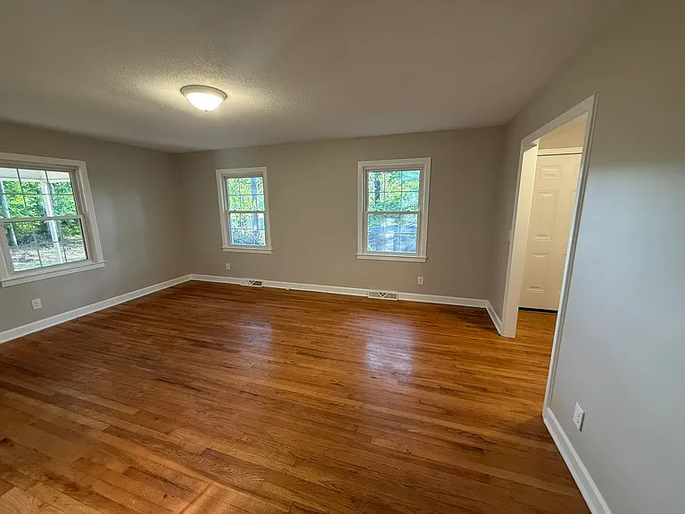 3809 Jefferson Davis Hwy — Photo 13