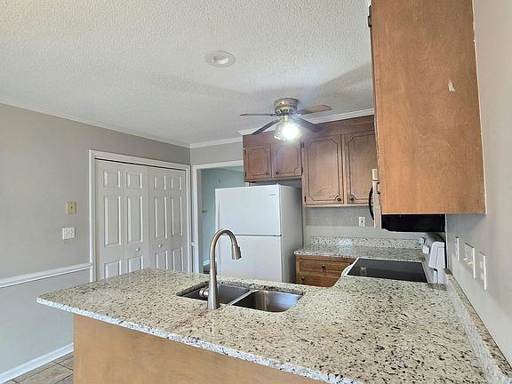 2nd image of 3830 Sterling Pointe Dr Unit P7