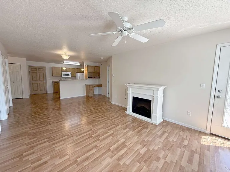 Maple Creek Apartments 2 bed 2 bath 1100 Living