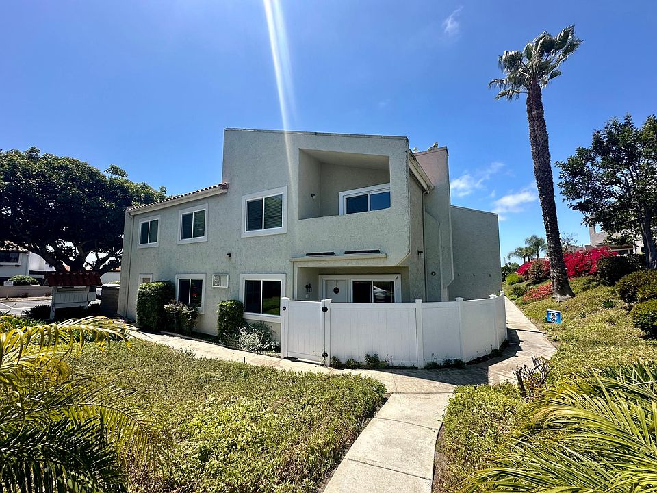 First floor unit with gated patio. Surrounded by paradise!