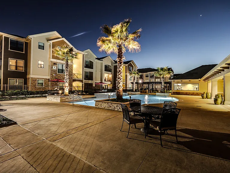 Oaks at Northpointe — Photo 9