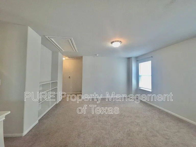 10400 Alemoor Dr — Photo 16