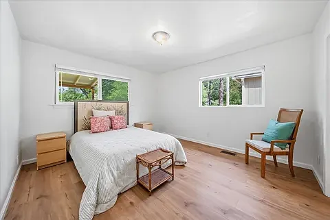 709 Cole Rd — Photo 4